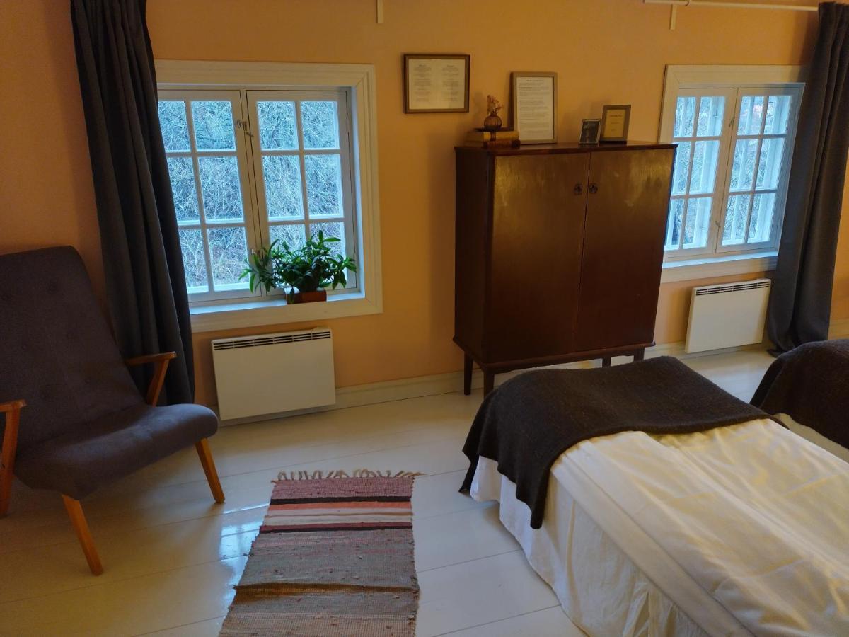 Brobacka Gasthem Bed & Breakfast Jomala ภายนอก รูปภาพ