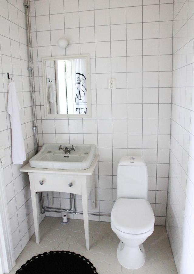 Brobacka Gasthem Bed & Breakfast Jomala ภายนอก รูปภาพ