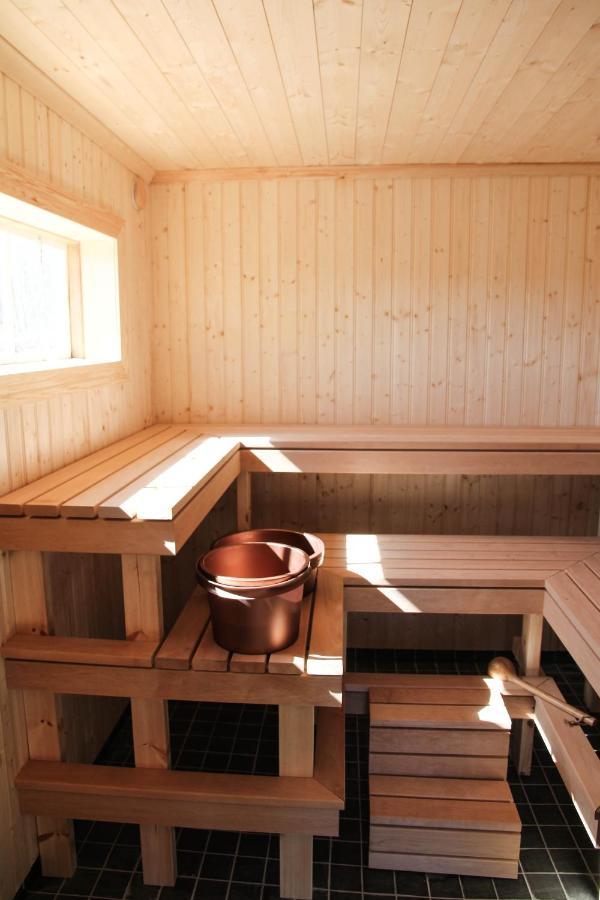 Brobacka Gasthem Bed & Breakfast Jomala ภายนอก รูปภาพ