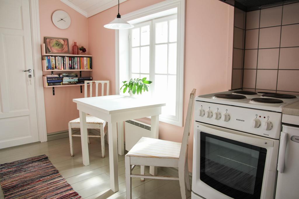 Brobacka Gasthem Bed & Breakfast Jomala ภายนอก รูปภาพ