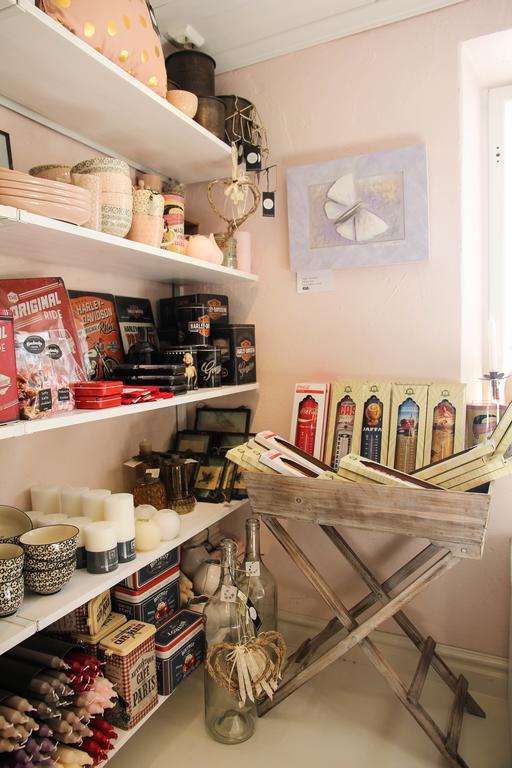 Brobacka Gasthem Bed & Breakfast Jomala ภายนอก รูปภาพ
