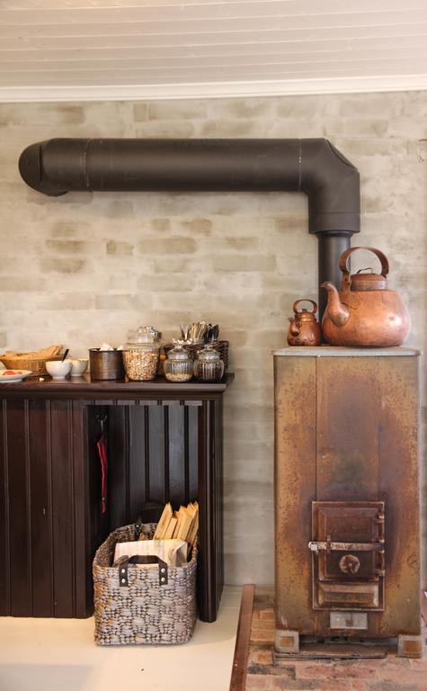 Brobacka Gasthem Bed & Breakfast Jomala ภายนอก รูปภาพ